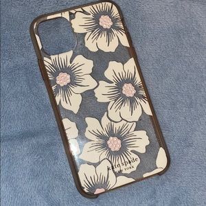 IPHONE 11 CASE